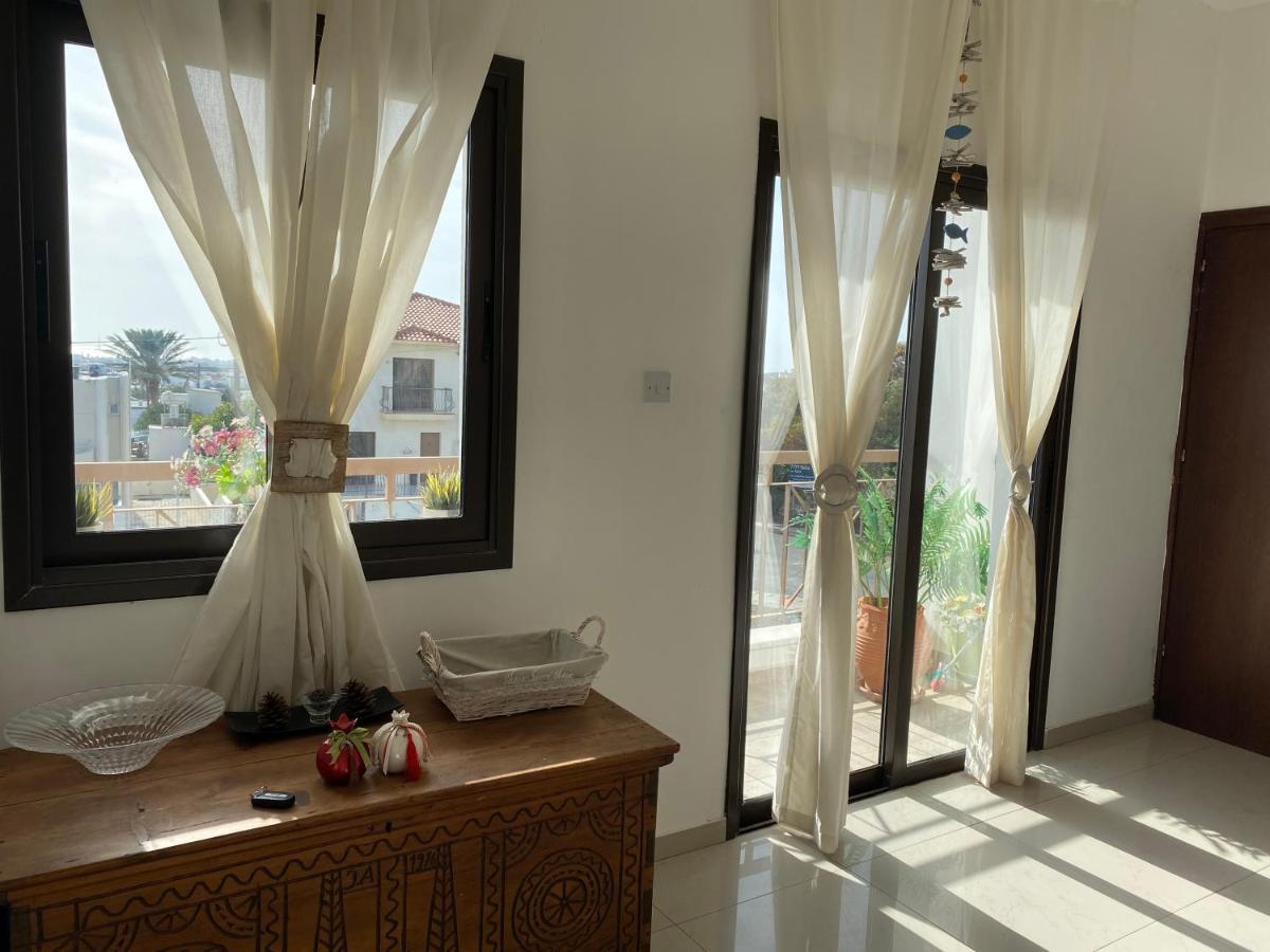Two Bedroom Duplex :Mountain And Sea View Lárnaca Exterior foto